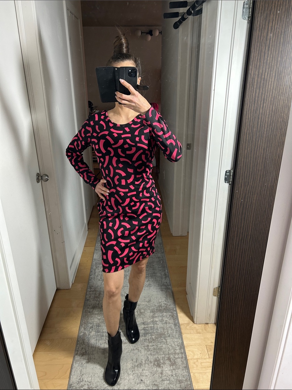 🖤 H&M Black Dress | Neon Pink Abstract Print | Long Sleeve